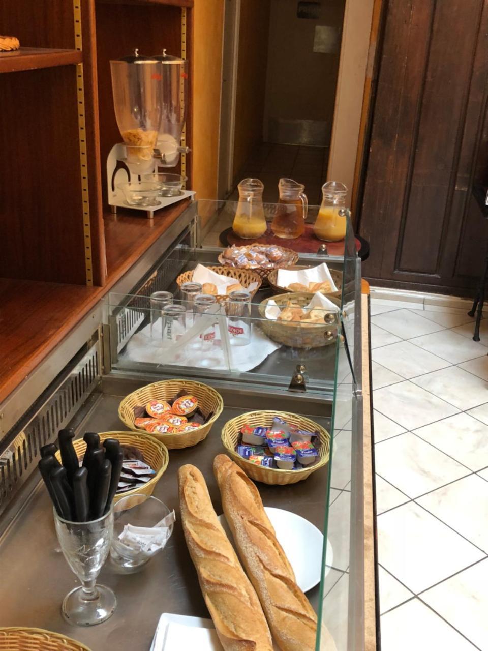 Hotel Des Arceaux Saint-Sever  Buitenkant foto